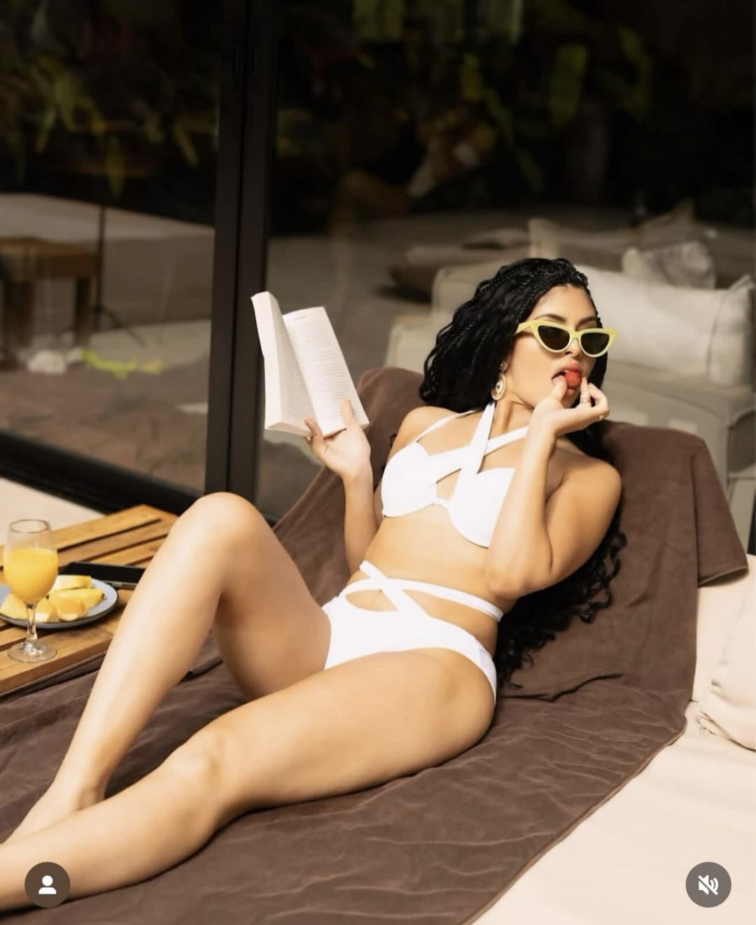 Kimmie Q97 from Fresno 559 ?goonfuel feet, soles, legs, nips, tribs. I love jerking to her ?