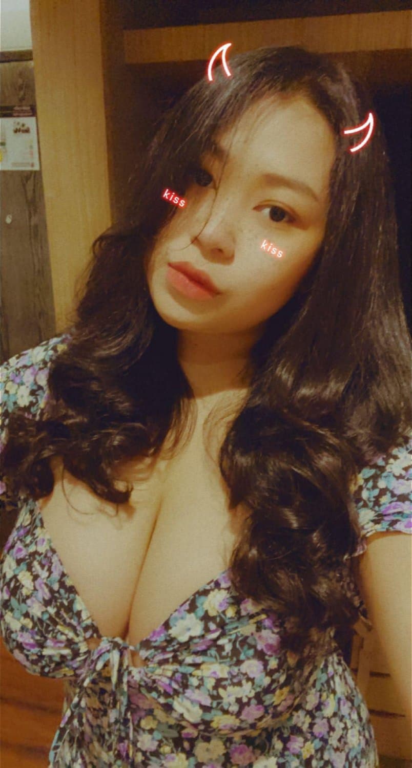 Asian Thai bbc lover slut with big tits and tattoos / Bangkok / Pattaya