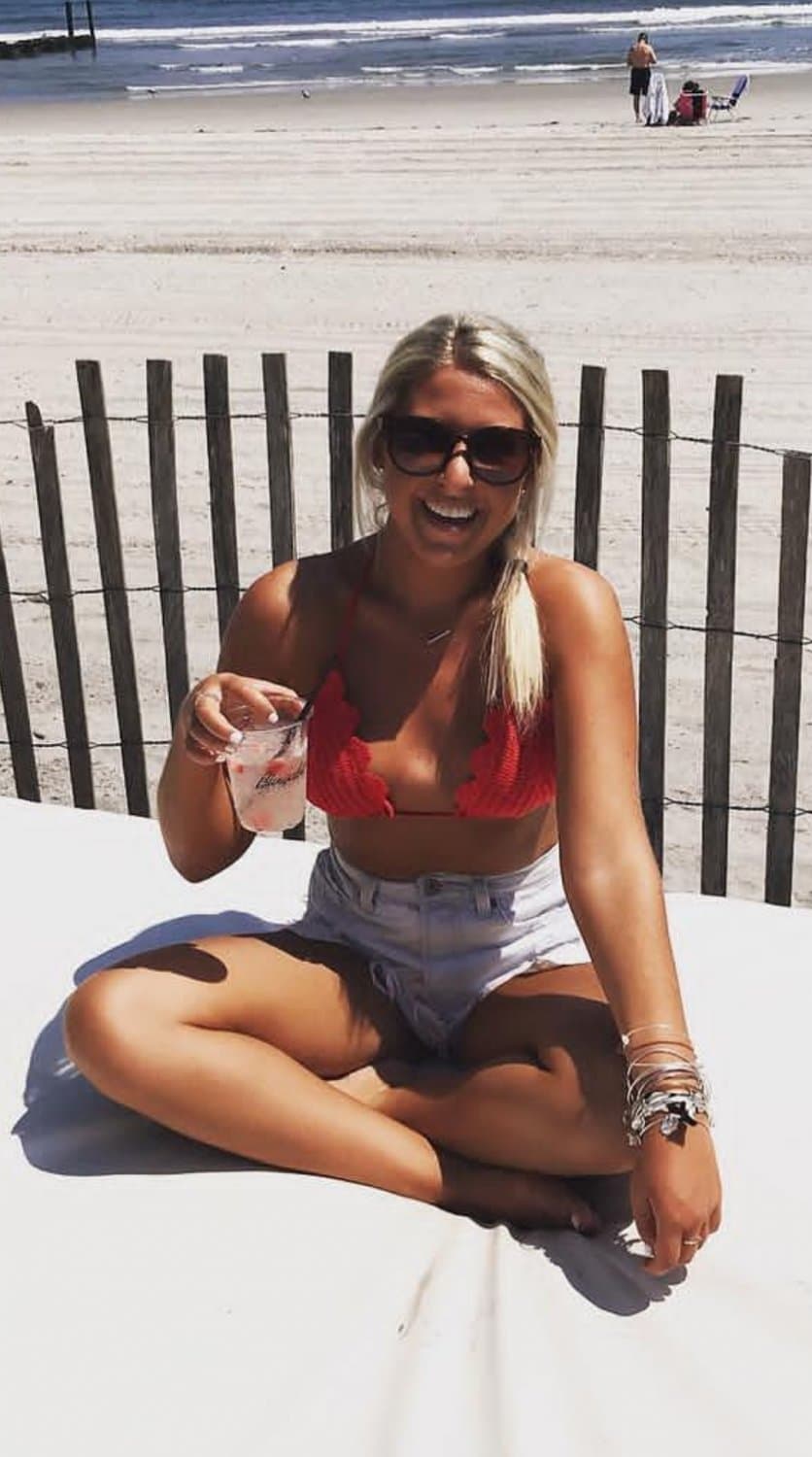 Click to view full size Simone Madlin