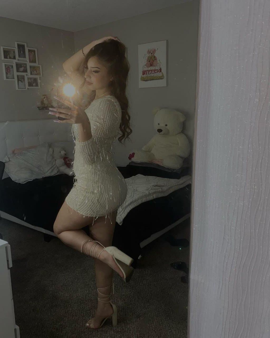 Gorgeous webslut teen rides cock till creampie mess