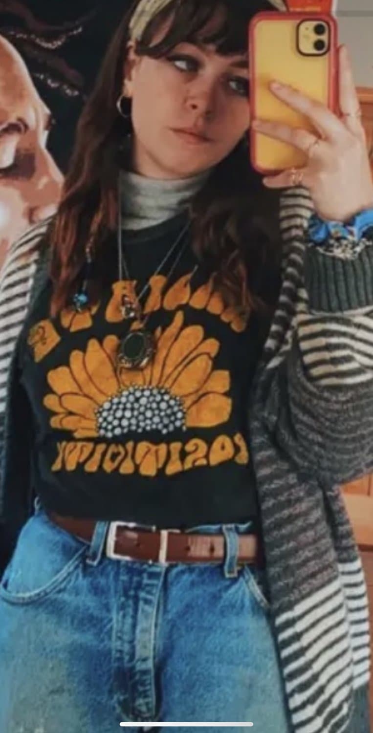 cute slut Lina loves eating ass and swallowing cum