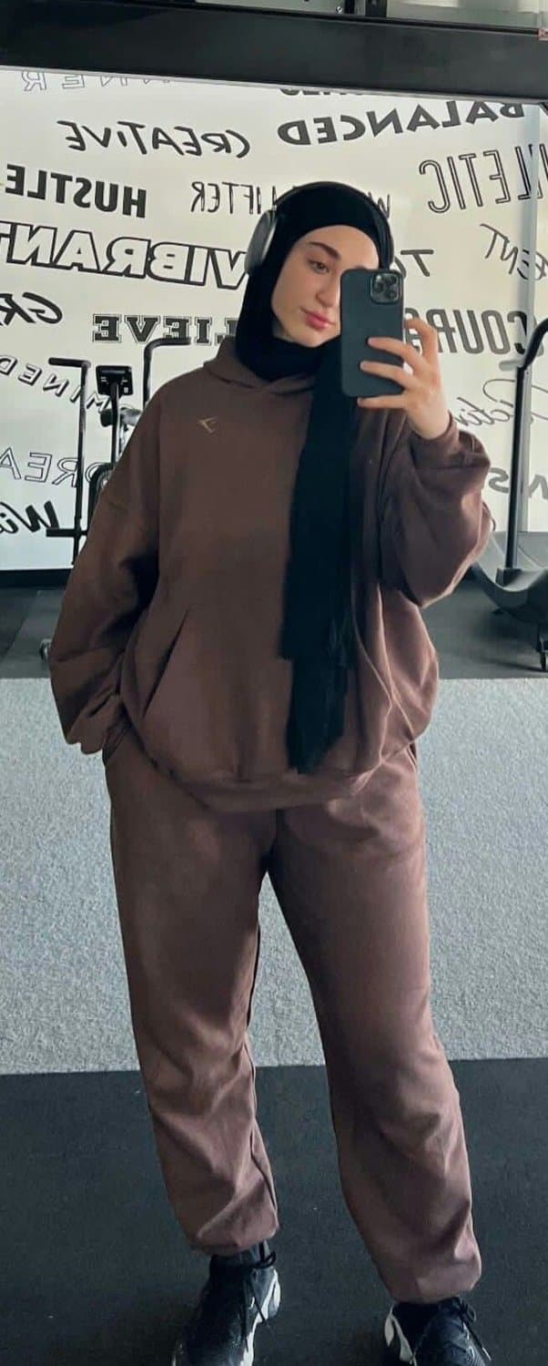 Leana debb with & without hijab