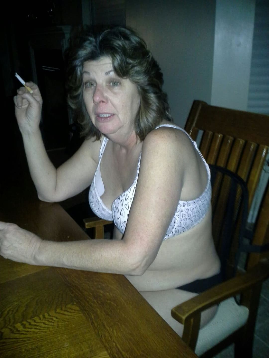 Mature milf has a hairy cunt