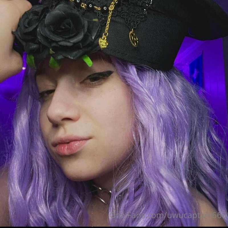 Uwucaptain666 pics that make ur dong explode (3)