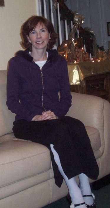 Soccer Mom Gloryhole Cum Load 2 of 6