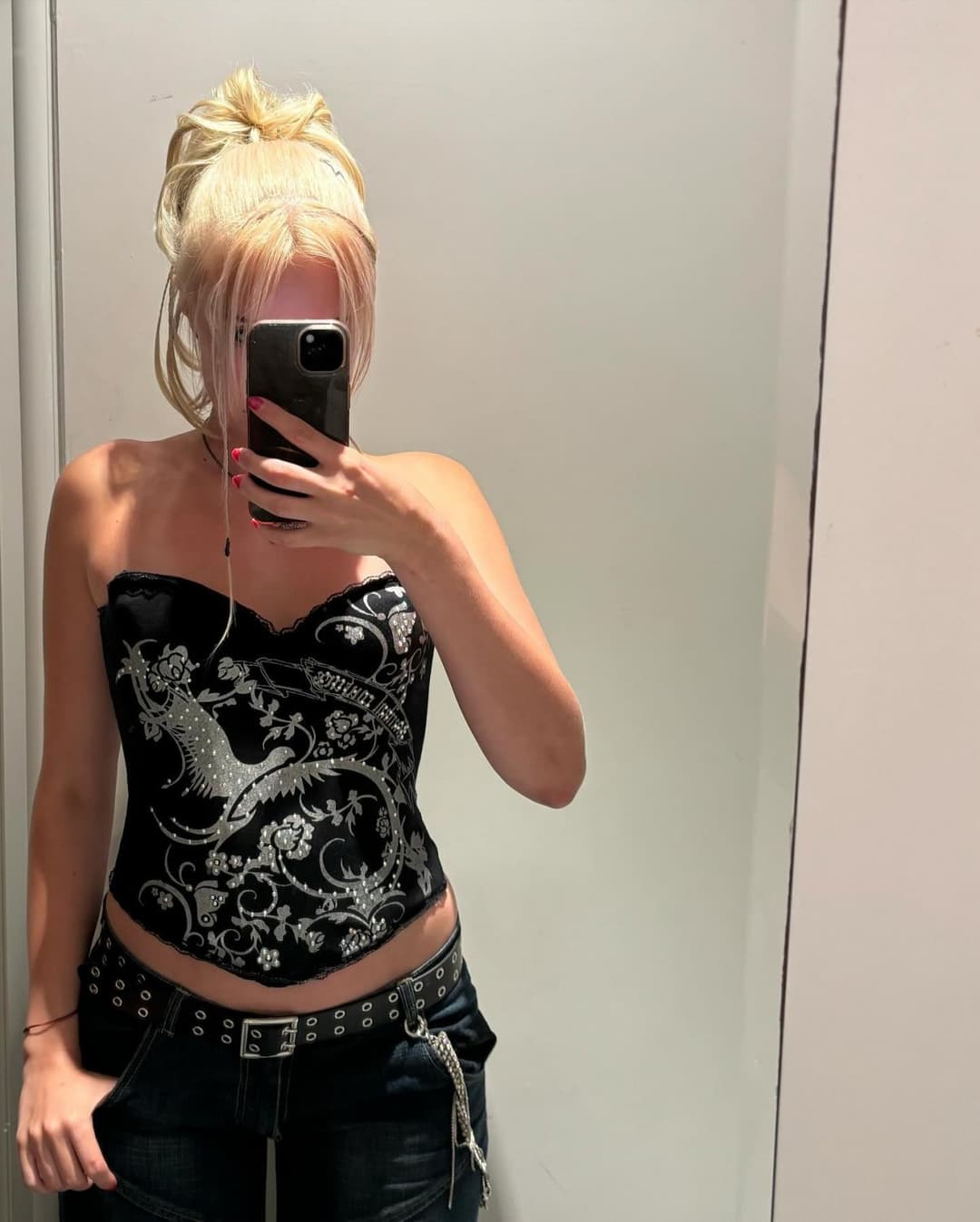 South Arcade singer Harmony