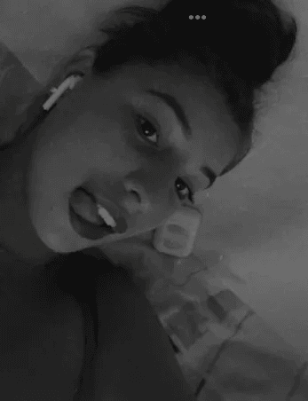 Melinda Pute francaise du 63 fait la chienne / French slut salope / Shower