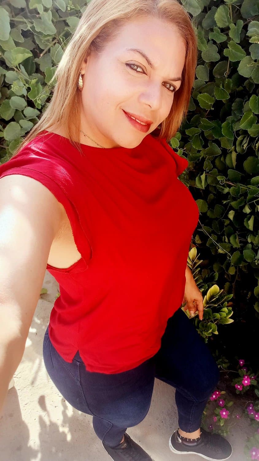 Latina milf whore... La Perra Madura