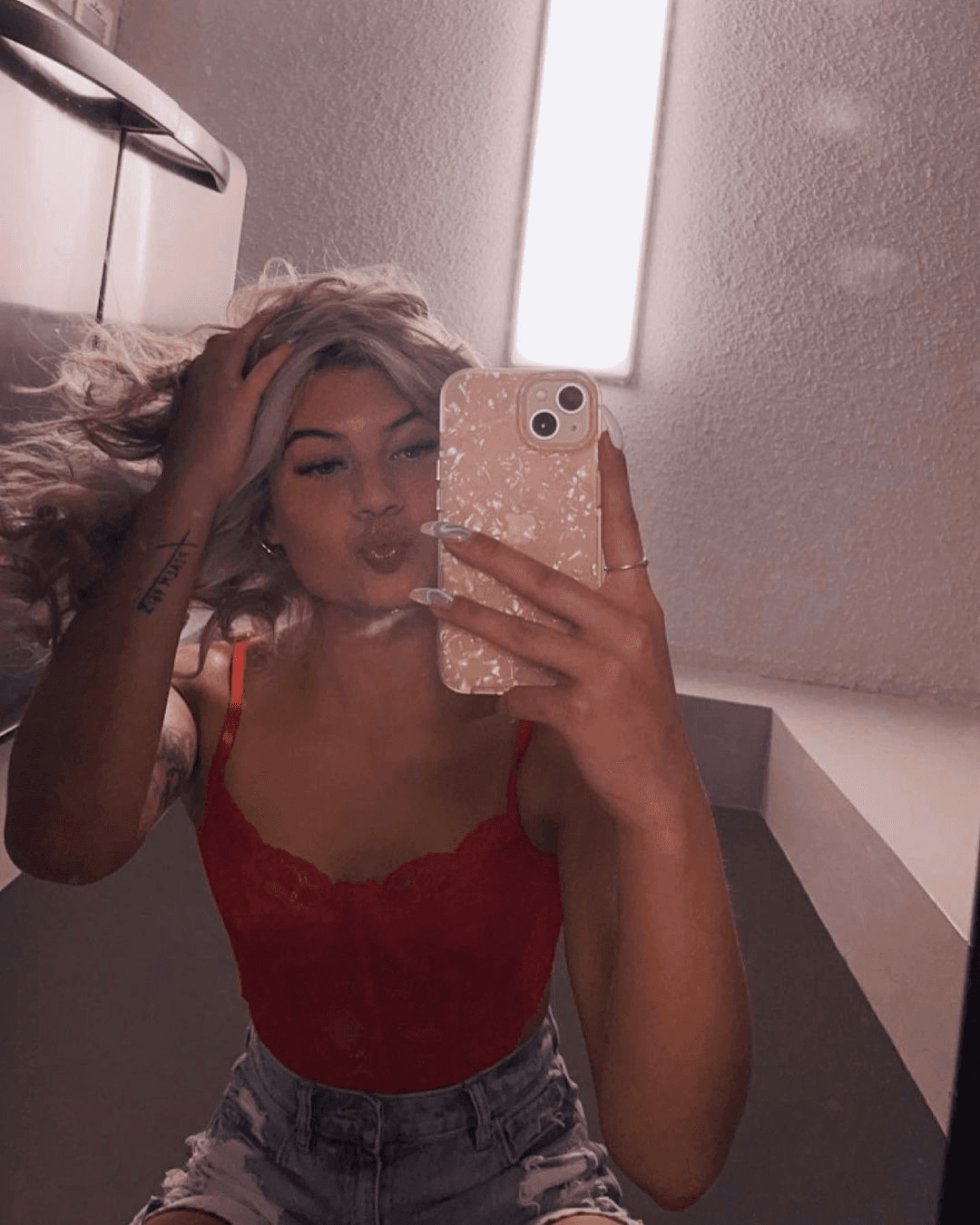 My crush just thanks this asshole with big muscles by kneeling down and sucking his big cock