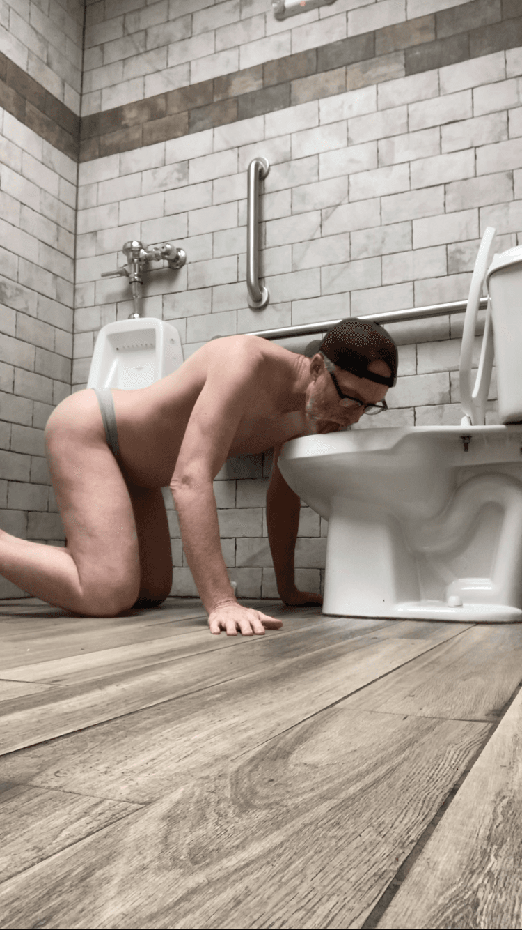 Licking Filthy Public Toilets. Pennsylvania Fag Steve