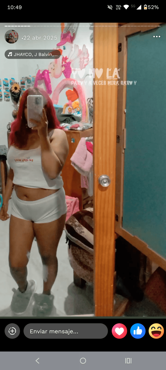 Morena caliente tetona