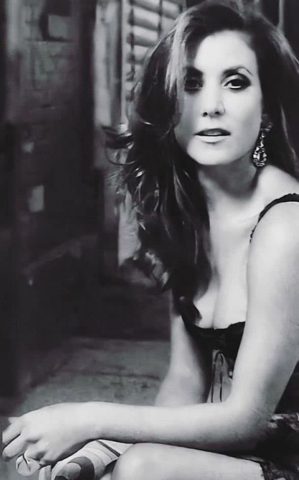 Kate Walsh is One Beautiful Milf with a Banging Body & Hot Ass That Makes For A Great CumTarget ??