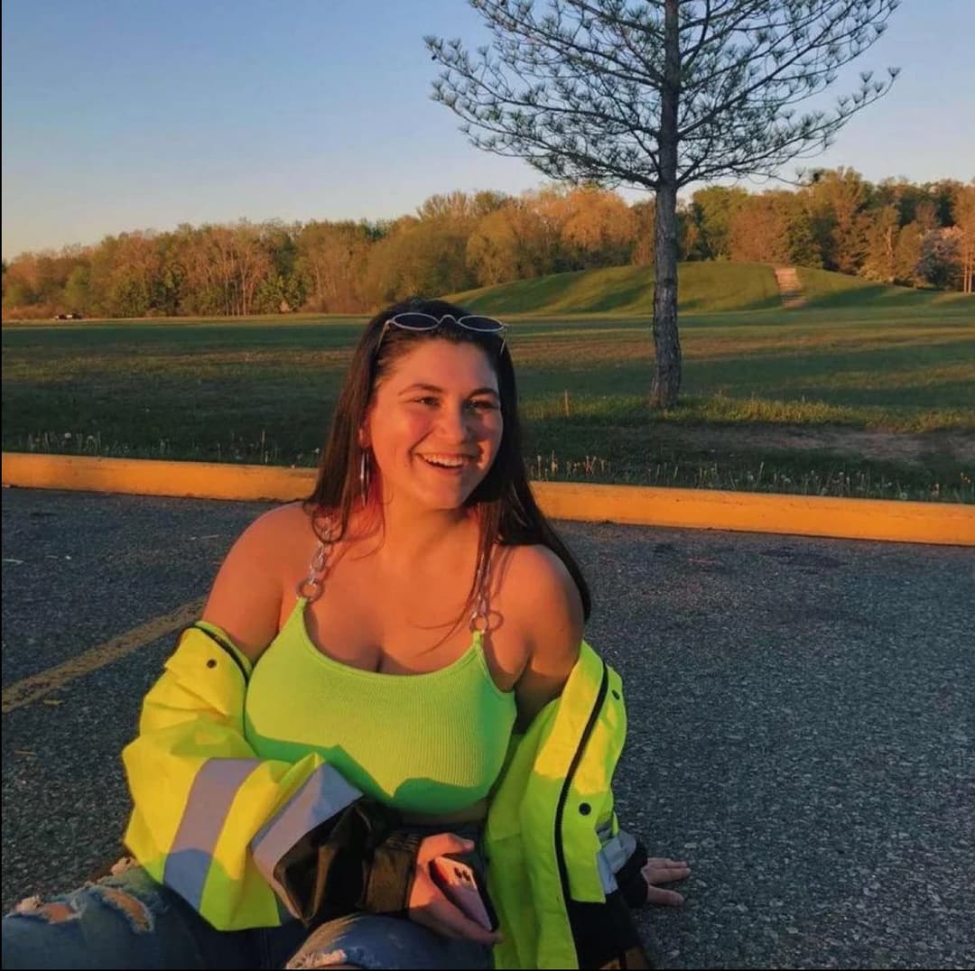 Arabella Sigworth Massive Tits Teen