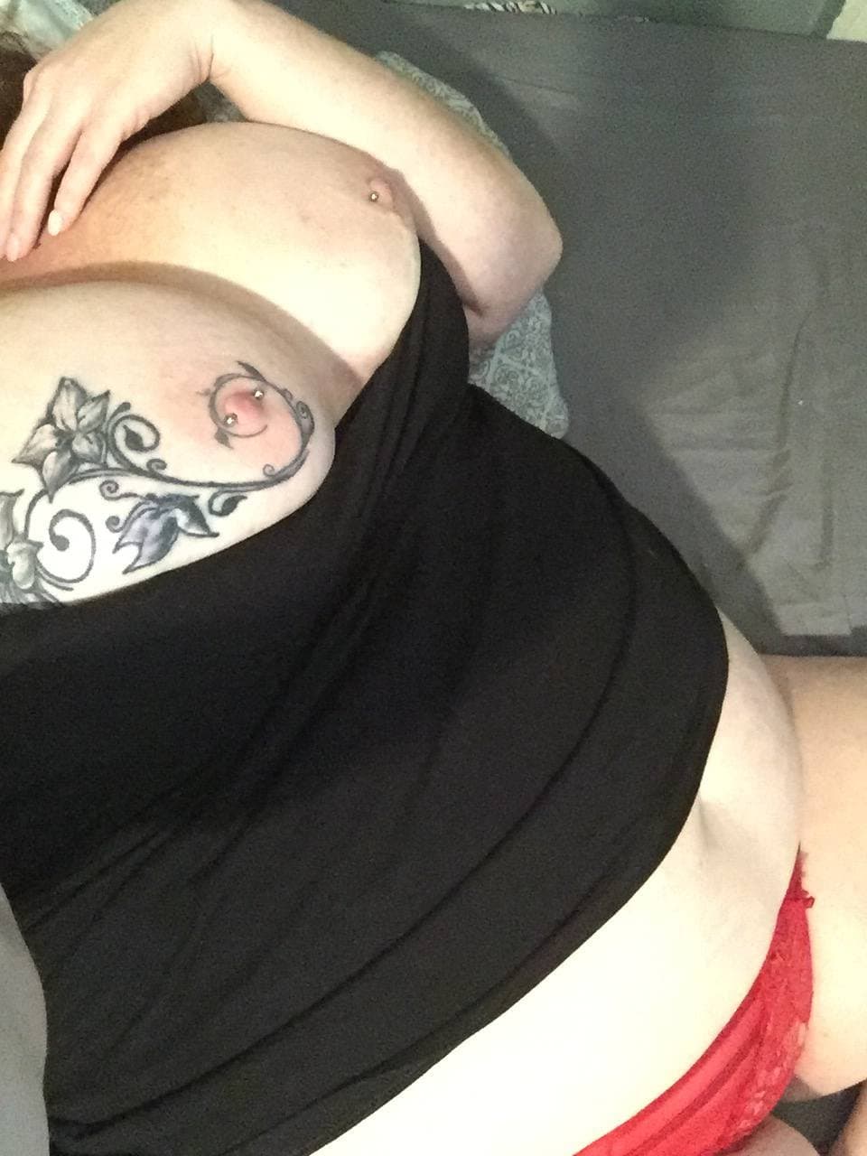 Click to view full size Redhead bbc slut