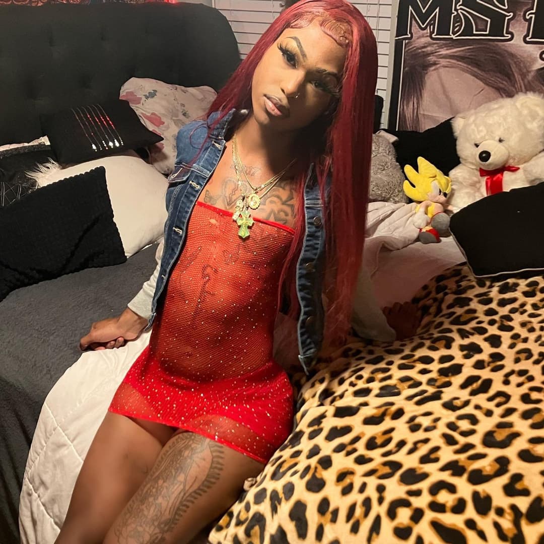 Most sexiest trans and femboys