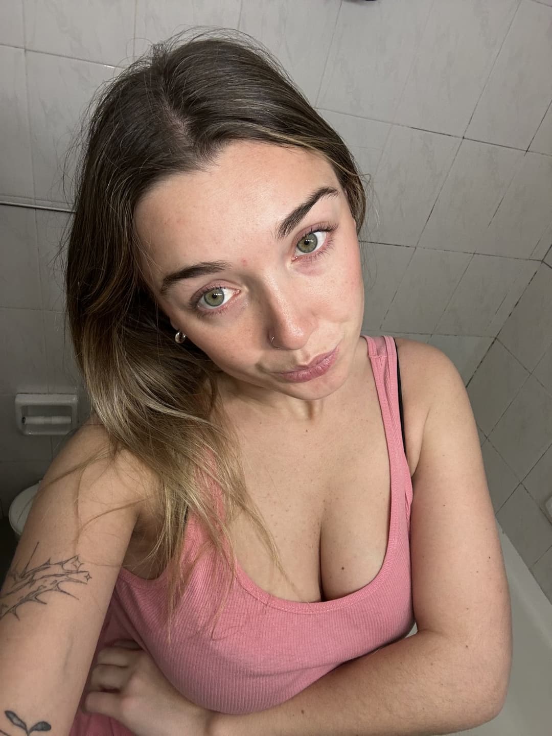 100 percent real unlike most girls on reddit I think