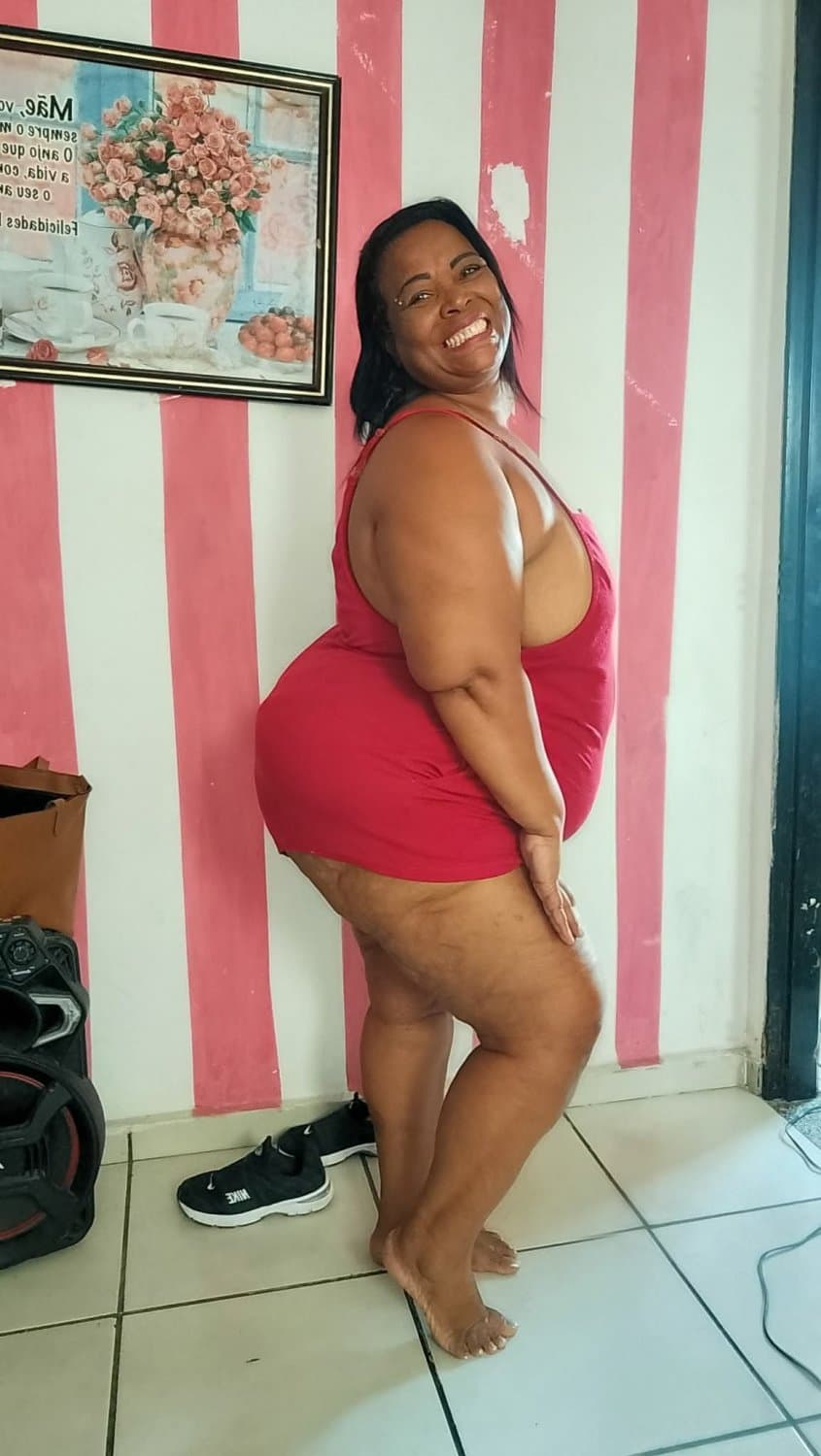 Click to view full size LATINA THICK JUICY CHUNKY SSBBW BIG ASS BOOTY