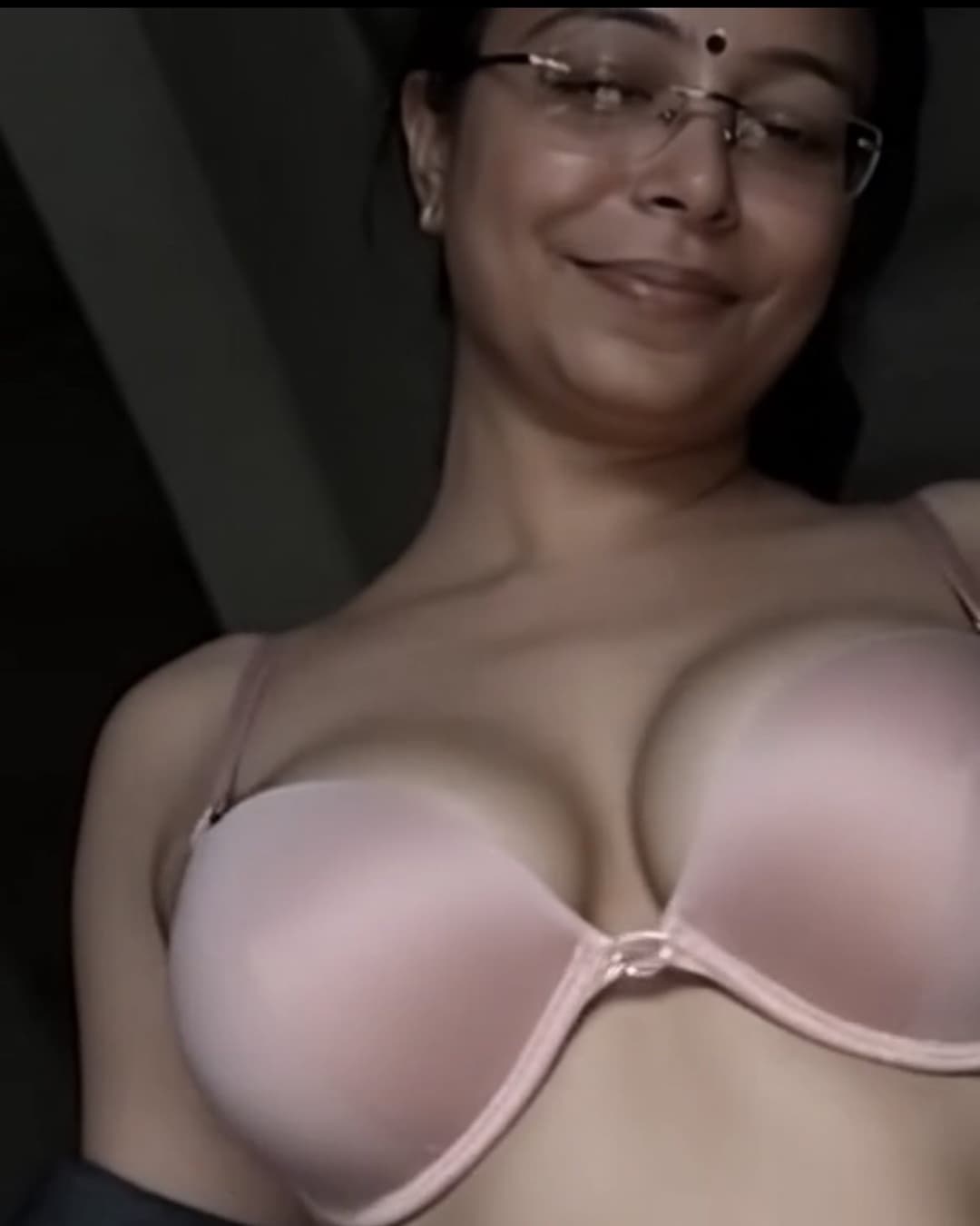 Delhi ki desi bhabhi webcam nudes