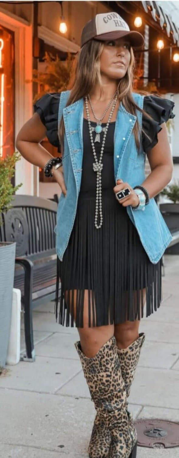 Kyra  Baker and her hot mom