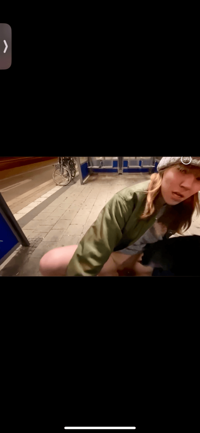 Fucking @ Bus Stops like Homeless Folk. Couple Goals ???