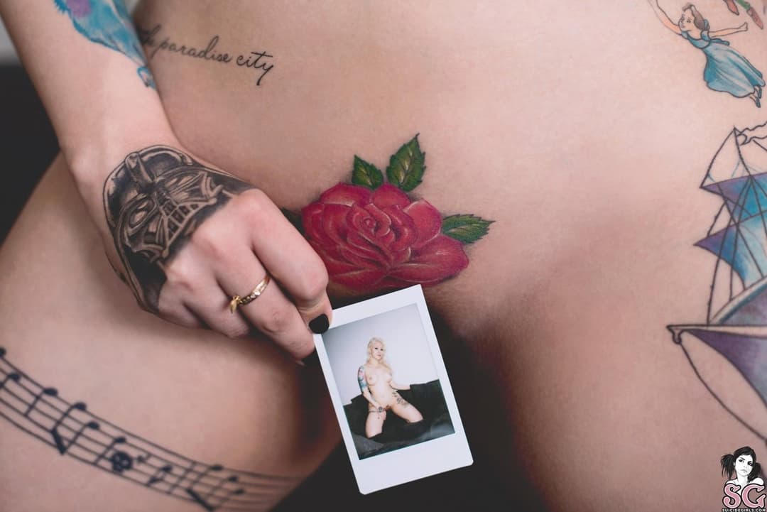 J33h G0d35s - Sacred Heart (Set 8, 2015)