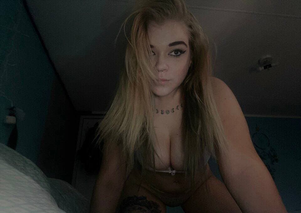 Haley 21 yo slut