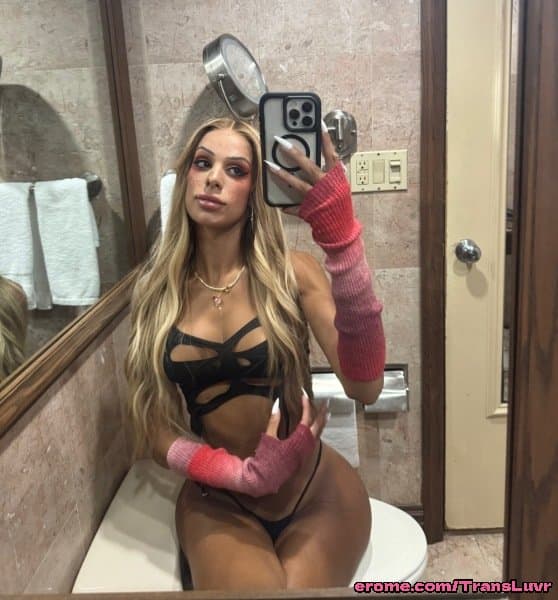 Hot Trans Latina W Big Ass N Big Tits [Femboy, Ladyboy, Shemale, Sissy, Trap]