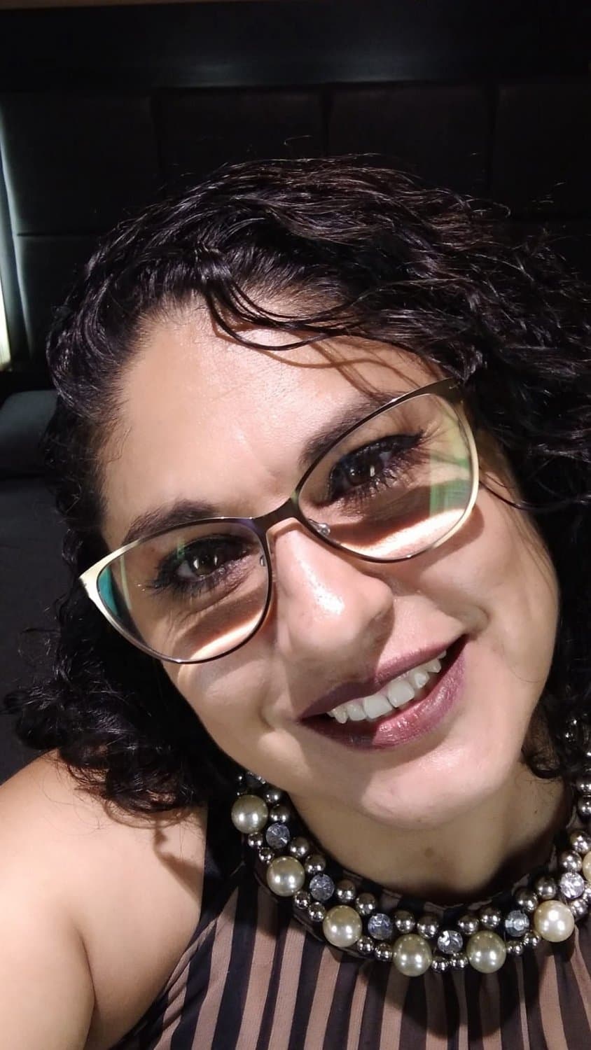 ¿Alguna chica, trans o chico que se enamore y fantasee con mi mamá romántica y eróticamente? Dm