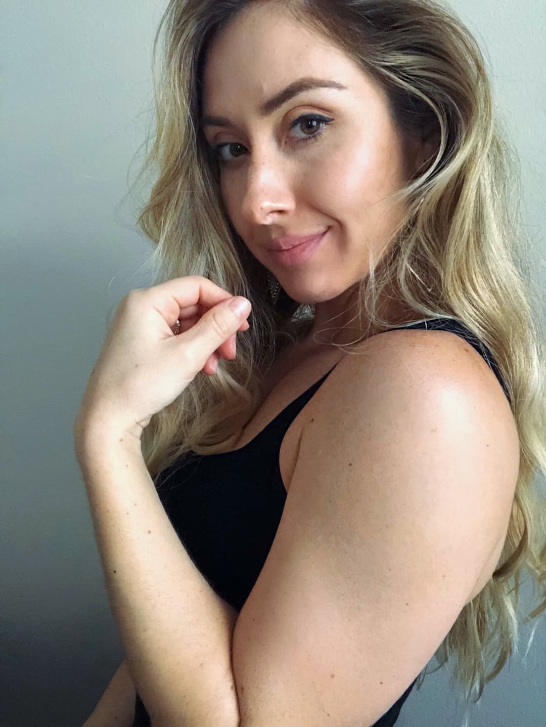 Click to view full size Stephanie Florida Nurse MILF mom of 2 sexy bitch whore