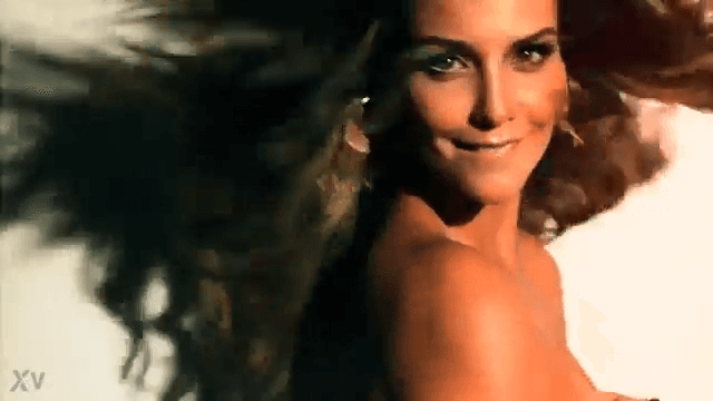 Siempre me quise cojer a esta puta brasileña mientras meto mi pija en su concha apretada