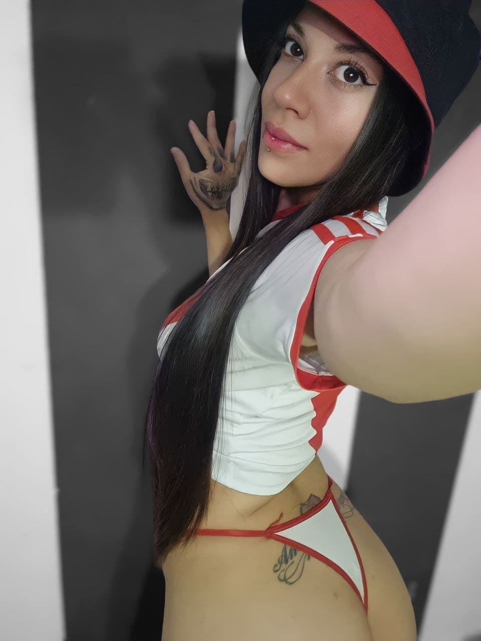 Trola argentina flaca montando verga cachonda y mamando verga  culona rica