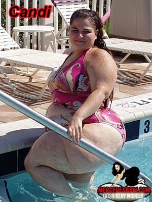 M3Ga BoOty maTur3 Mami C@NdI!