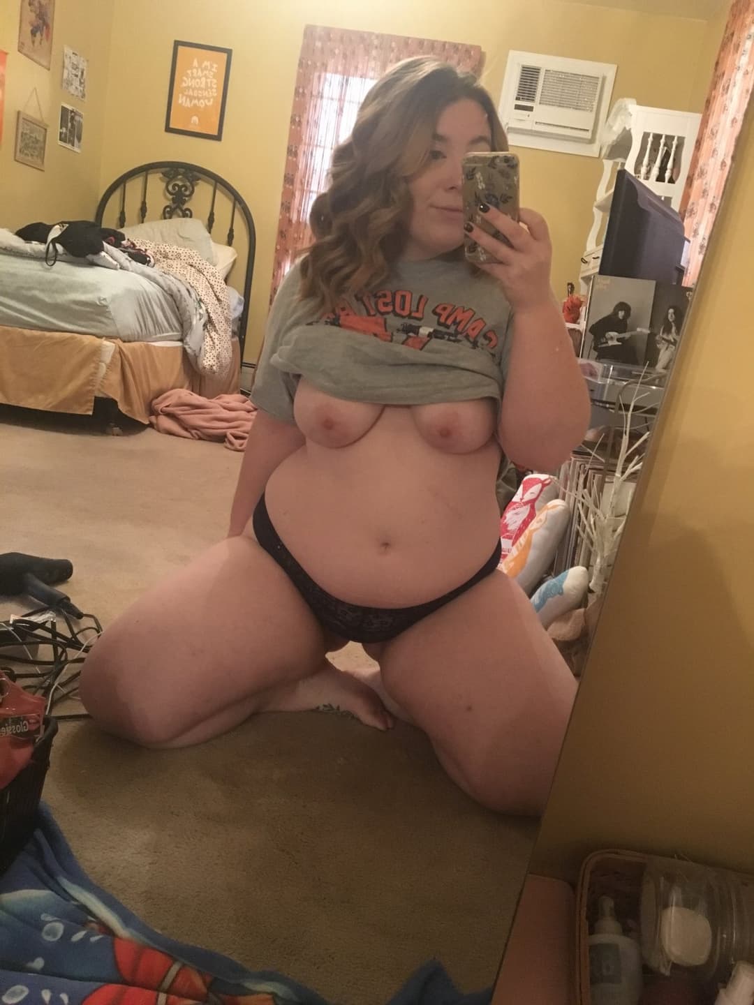 Chubby slut in lace panties