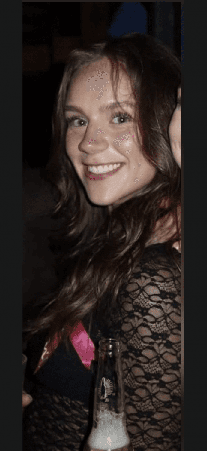 Sophomore Blonde Stunner with a gorgeous facecard