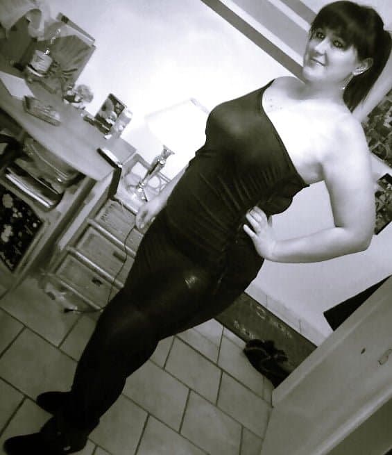 Julchen 32yo Frome Germany licked pussy and spread pussy good. For same treatment Kik JamesDenker85