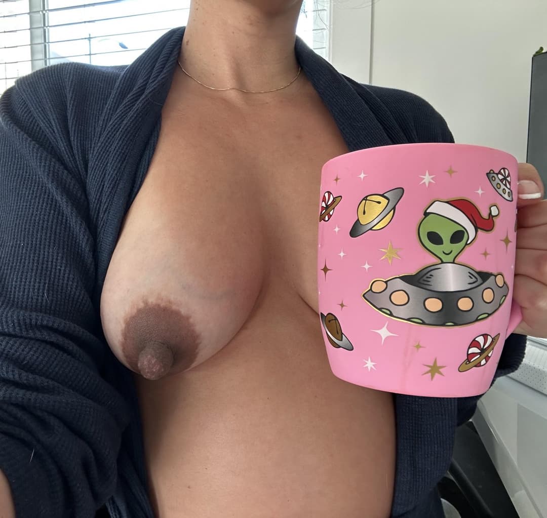 Pregnant French milf showing her super long big nipples ???