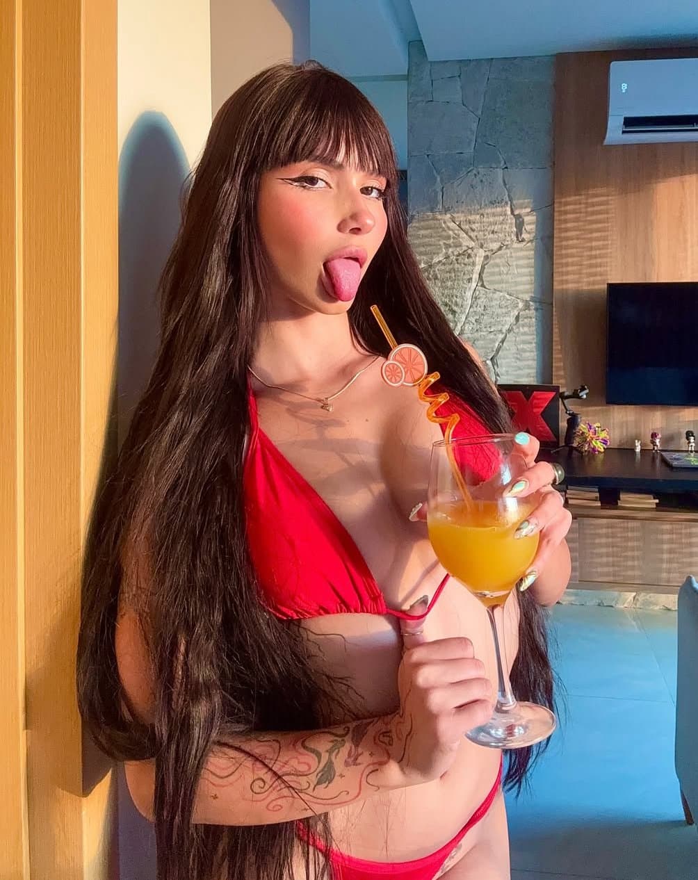 Paola Trizz, The Indigenous Cock Sleeve