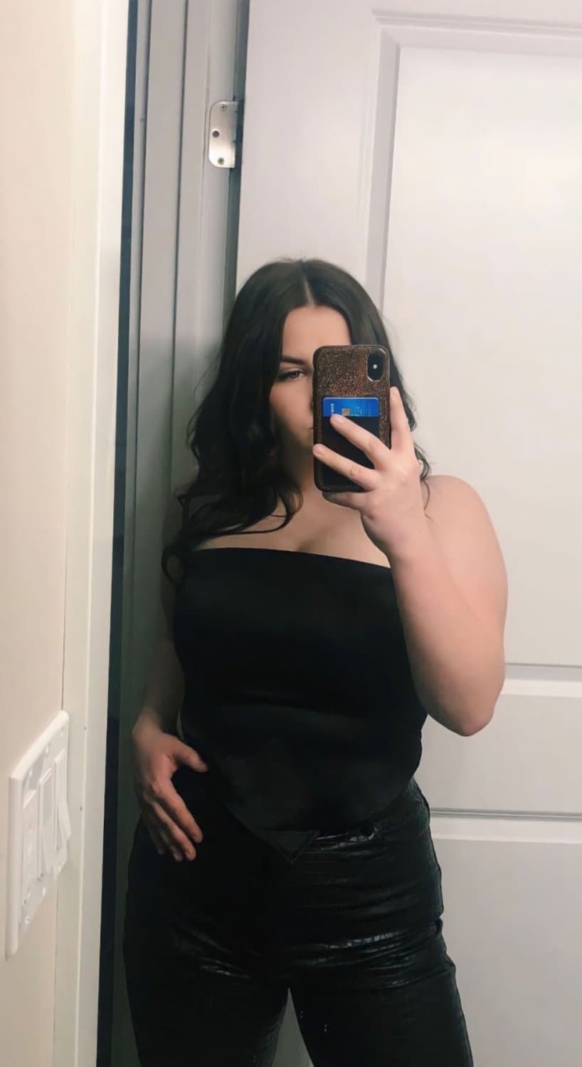 Canada - Rianne, thick ‘n busty country girl