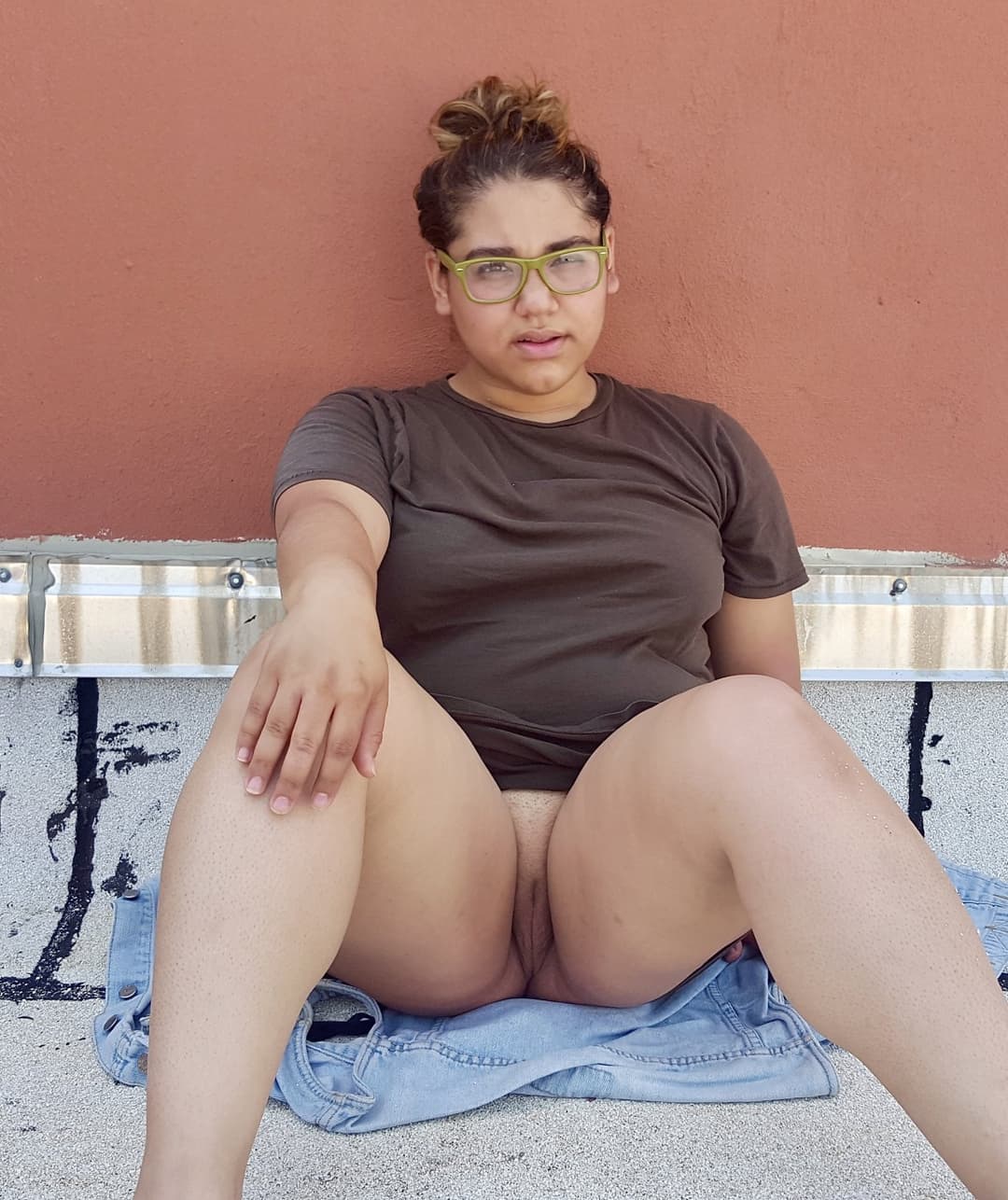 chubby Latina nudist flashes her pussy & anus in public! ?? (leikodraco)