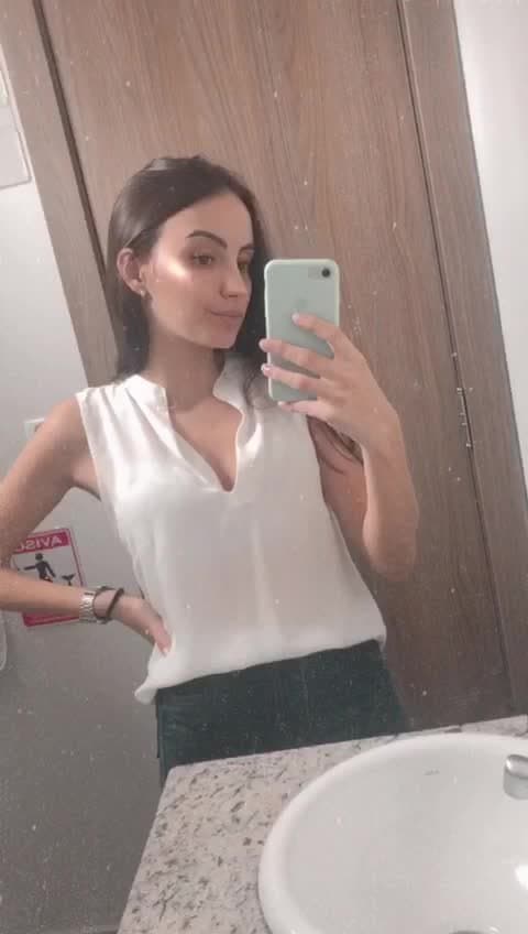 Bruna Gabriela Costa de Blumenau putinha safada vazada