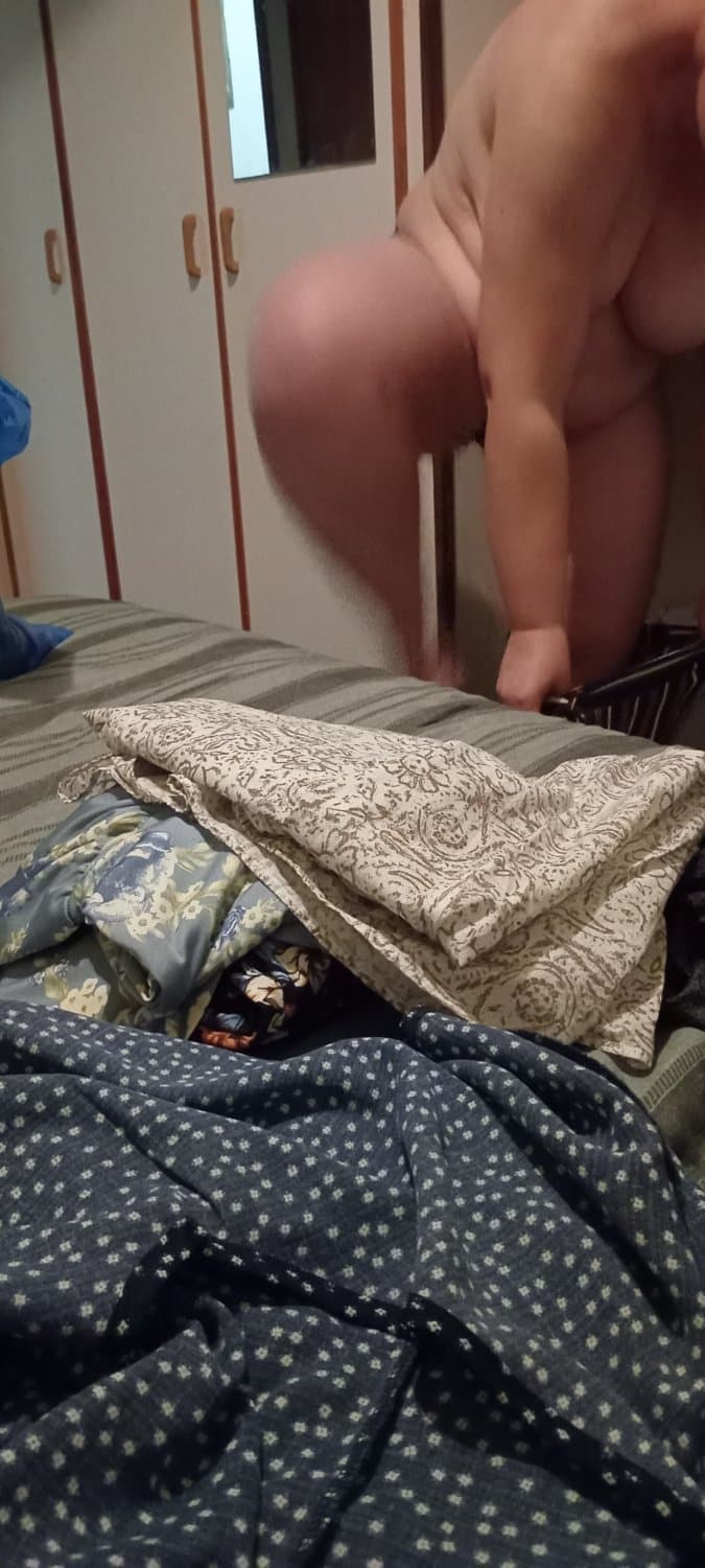 Sneaky 2 getting dressed