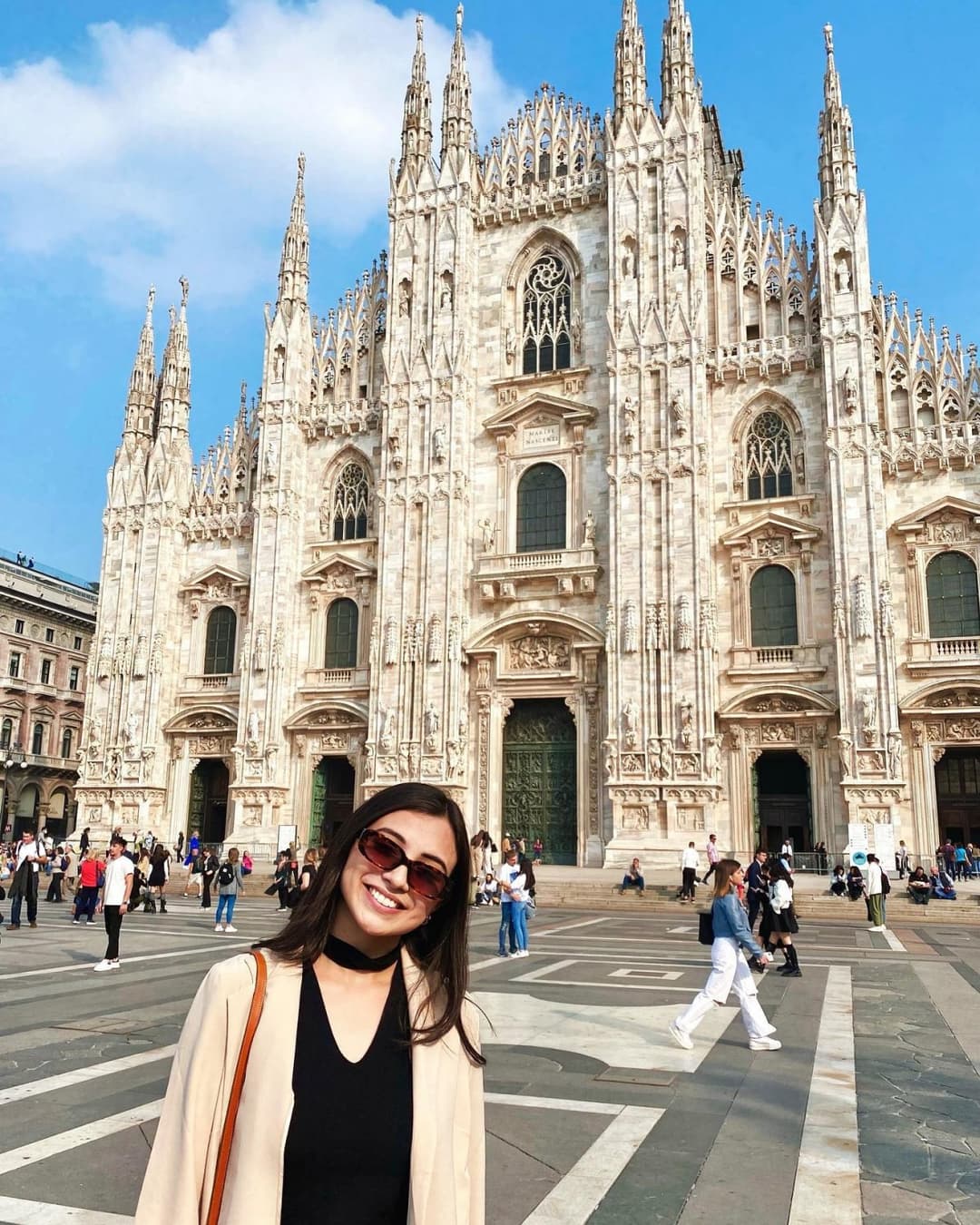 Beautiful half Italian Honduras latina gets BBC spit roast. AI beautiful face made for BBC. Cumdump