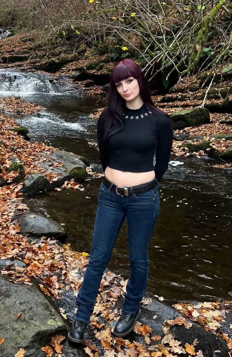 Hot slutty alt tatted emo girl slut chav uk