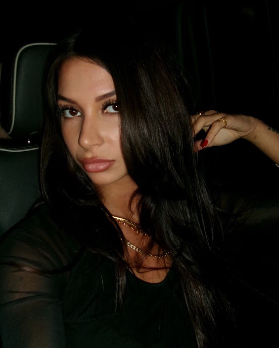 Sisters friend grew up super hot and was licking my buddies balls at this house party