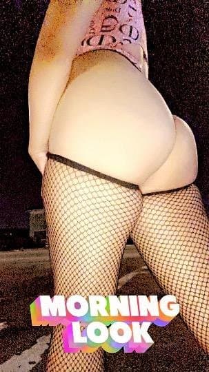 25 year old Crystal escort in Orange County