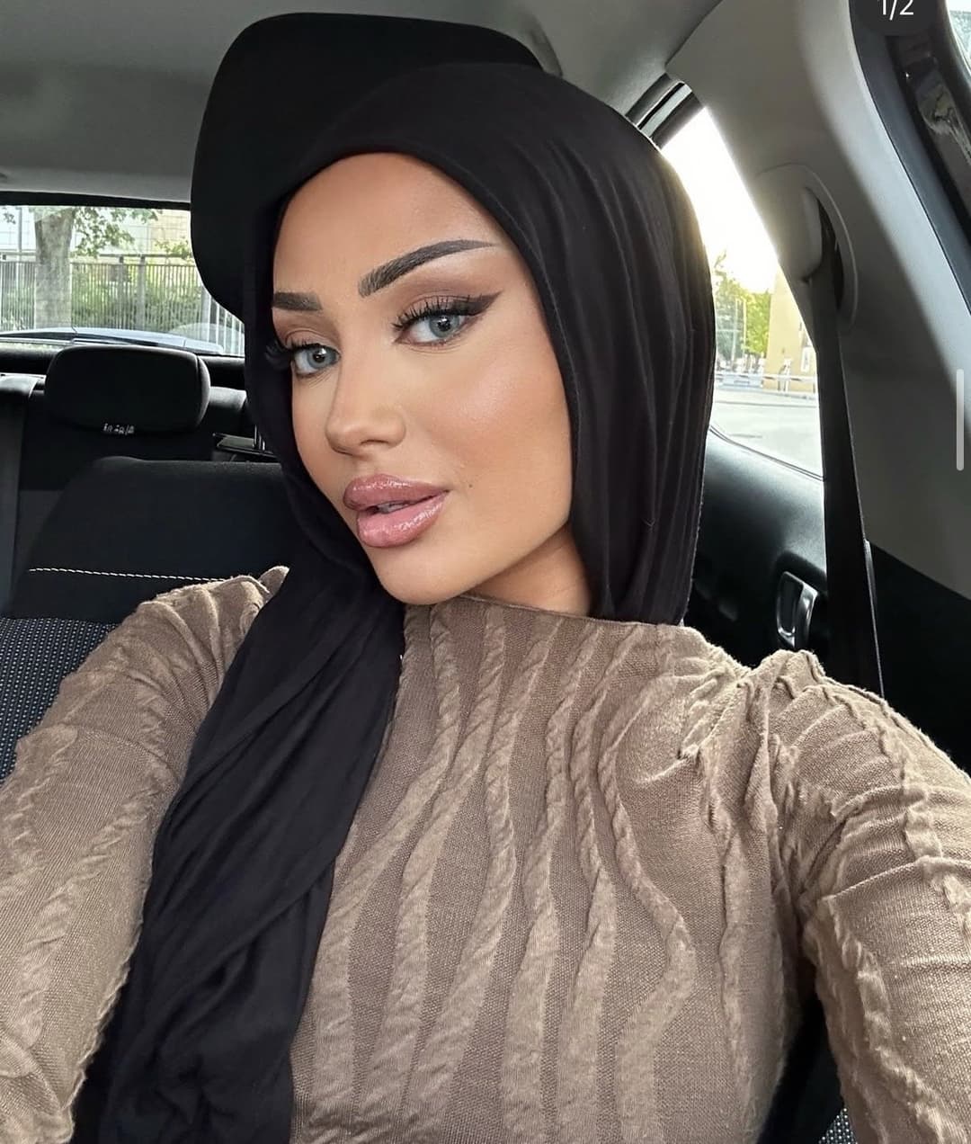 iraqi hoejabi with dsl showing why hijabi bitches r the best ????