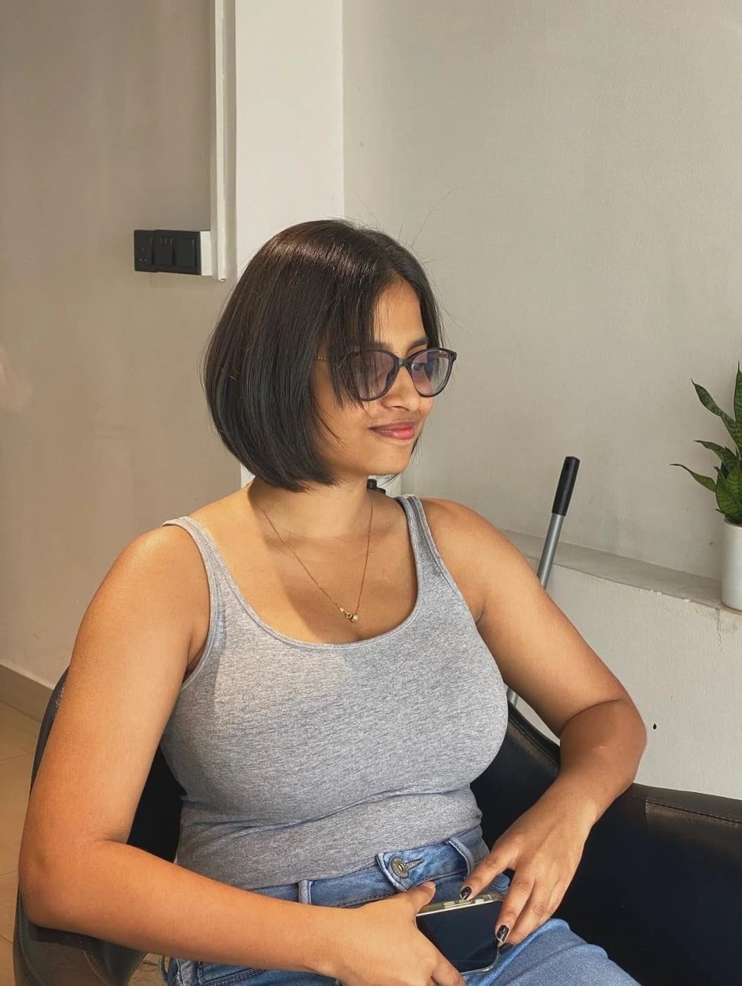 Sri Lankan Busty Slut Talking Dirty on Webcam Show