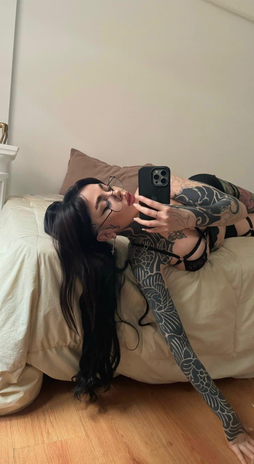 A soft look that ignites desire