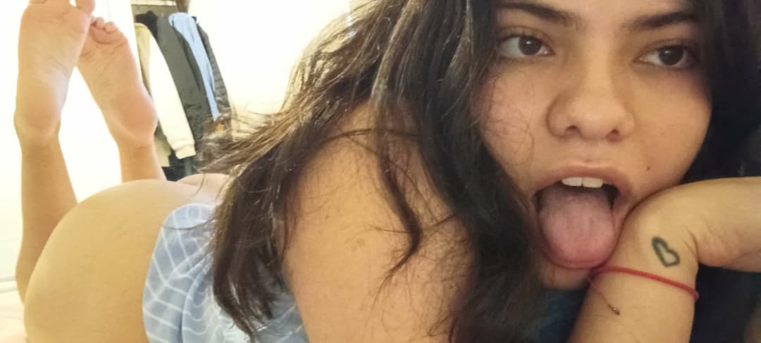 isabel delicious feet and ass