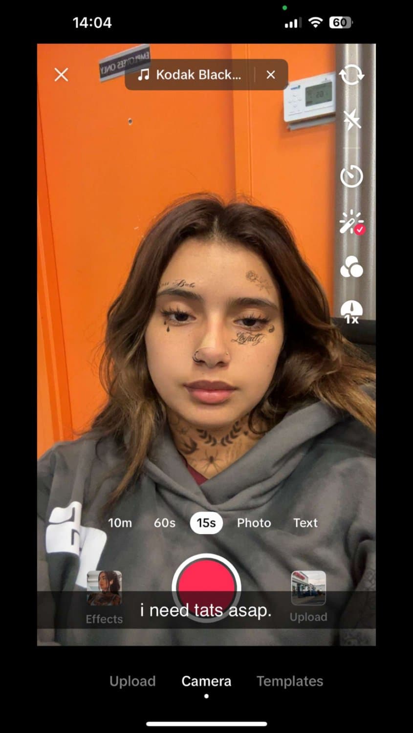 jxgxris SC show her this and ill send you all her nudes or she watches someone cum 100 times